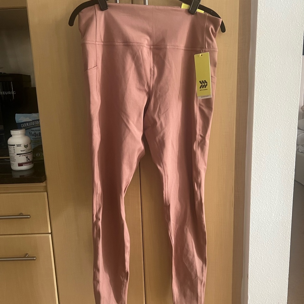 NWT All in Motion women’s leggings